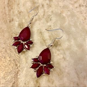 Paparazzi faceted purple earrings